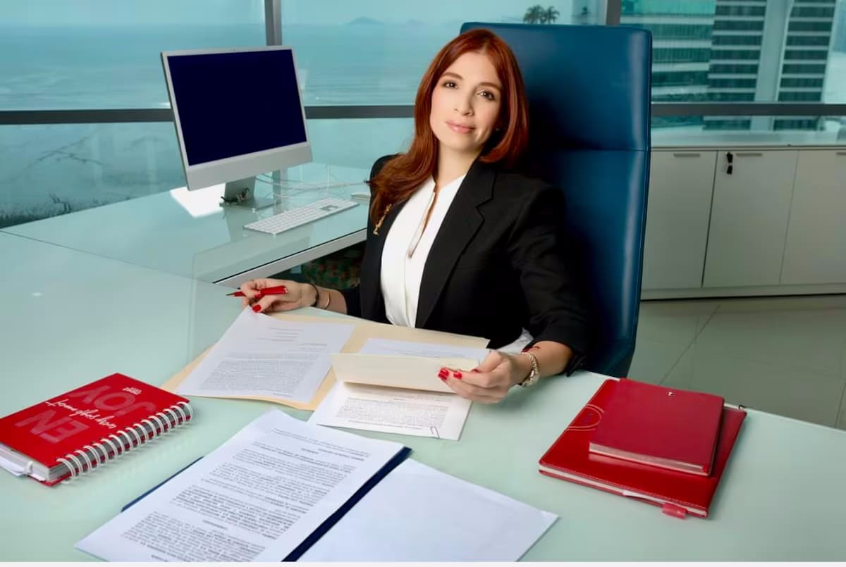 La influencia de los medios en la reputación de mujeres exitosas